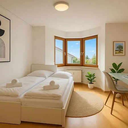 Am Gehrenberg Apartment *